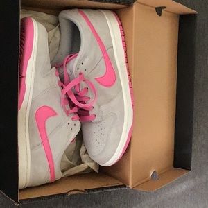 WMNS NIKE DUNK LOW NKE